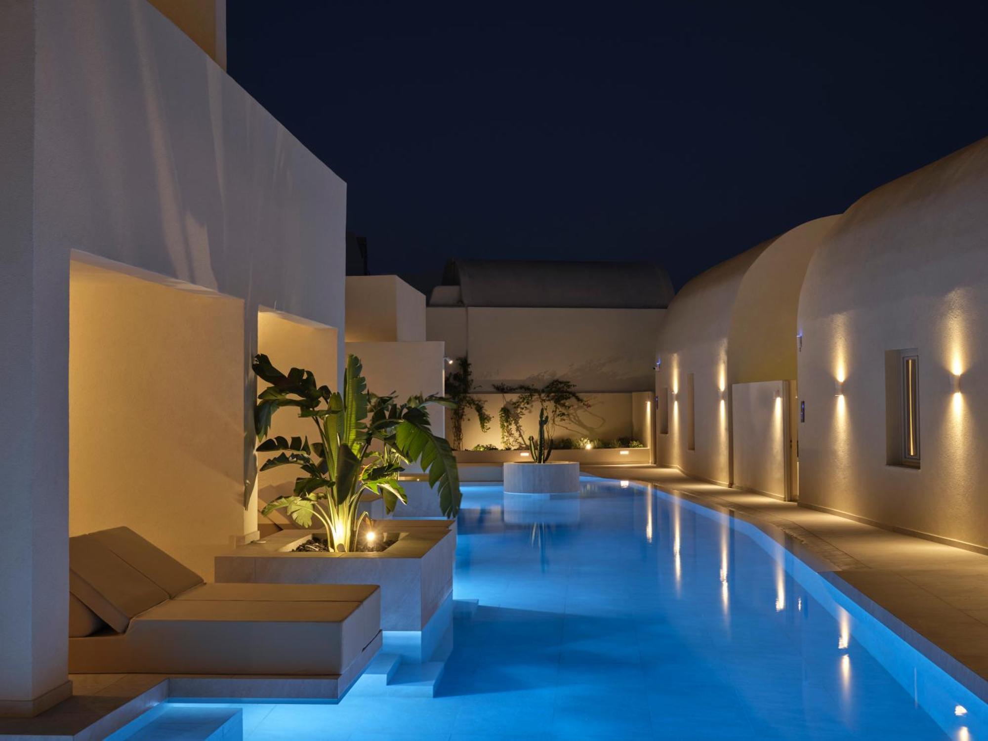 Heyday Luxury Suites เปริสซา ภายนอก รูปภาพ