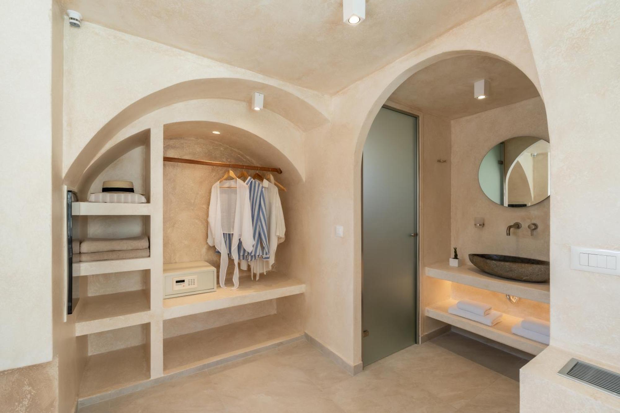 Heyday Luxury Suites เปริสซา ภายนอก รูปภาพ