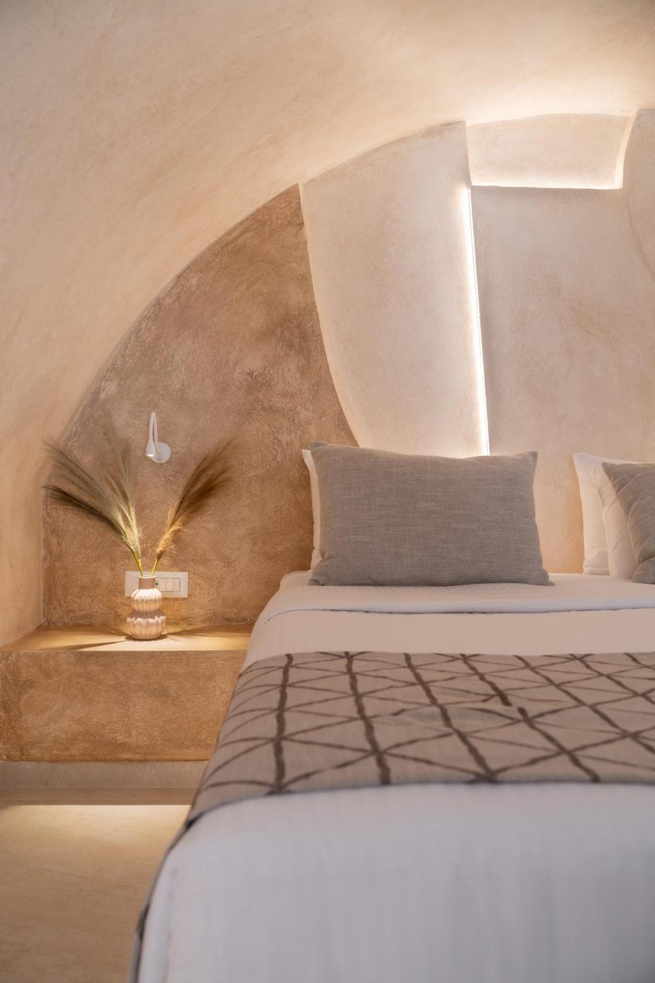 Heyday Luxury Suites เปริสซา ภายนอก รูปภาพ