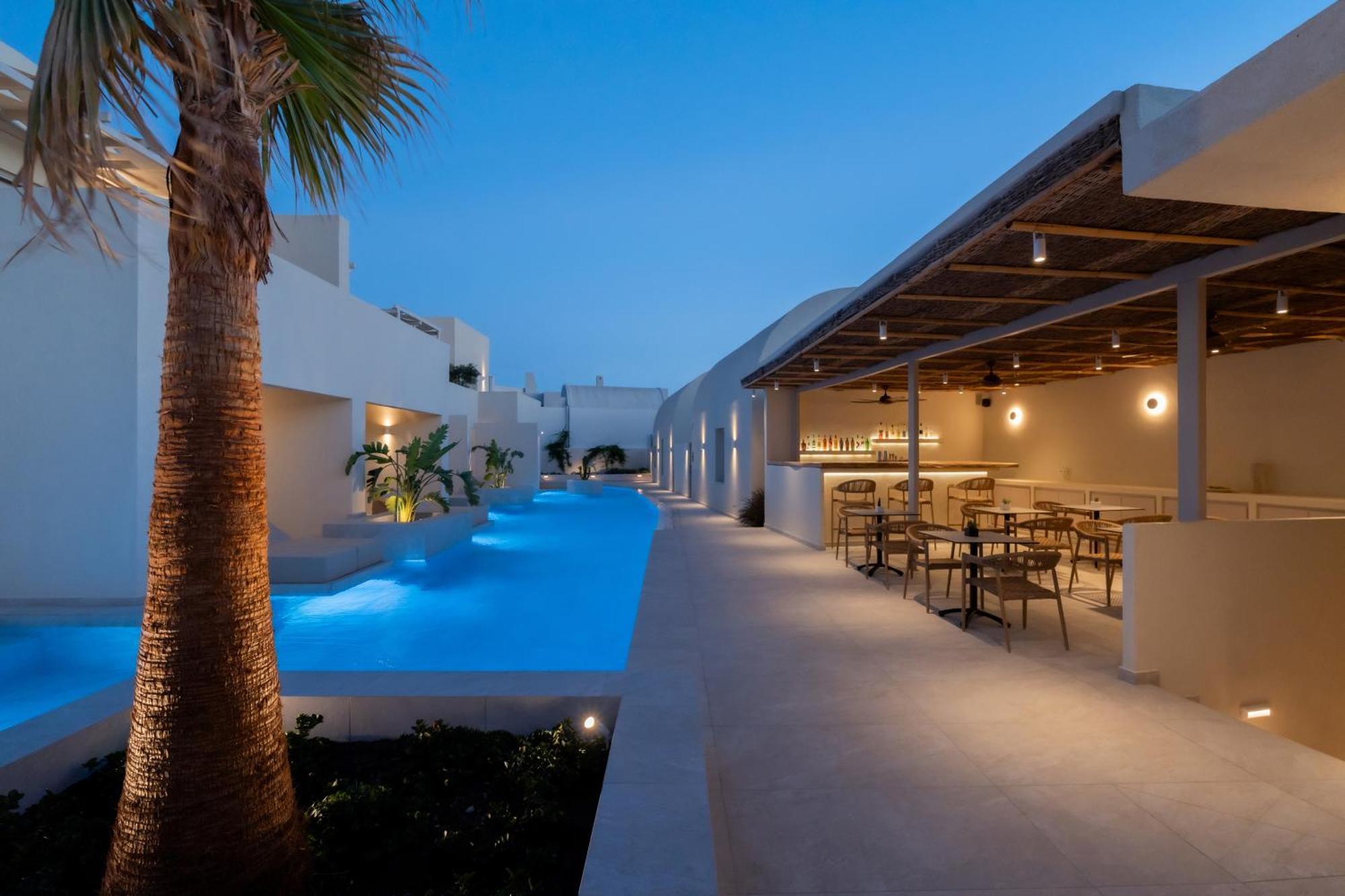 Heyday Luxury Suites เปริสซา ภายนอก รูปภาพ