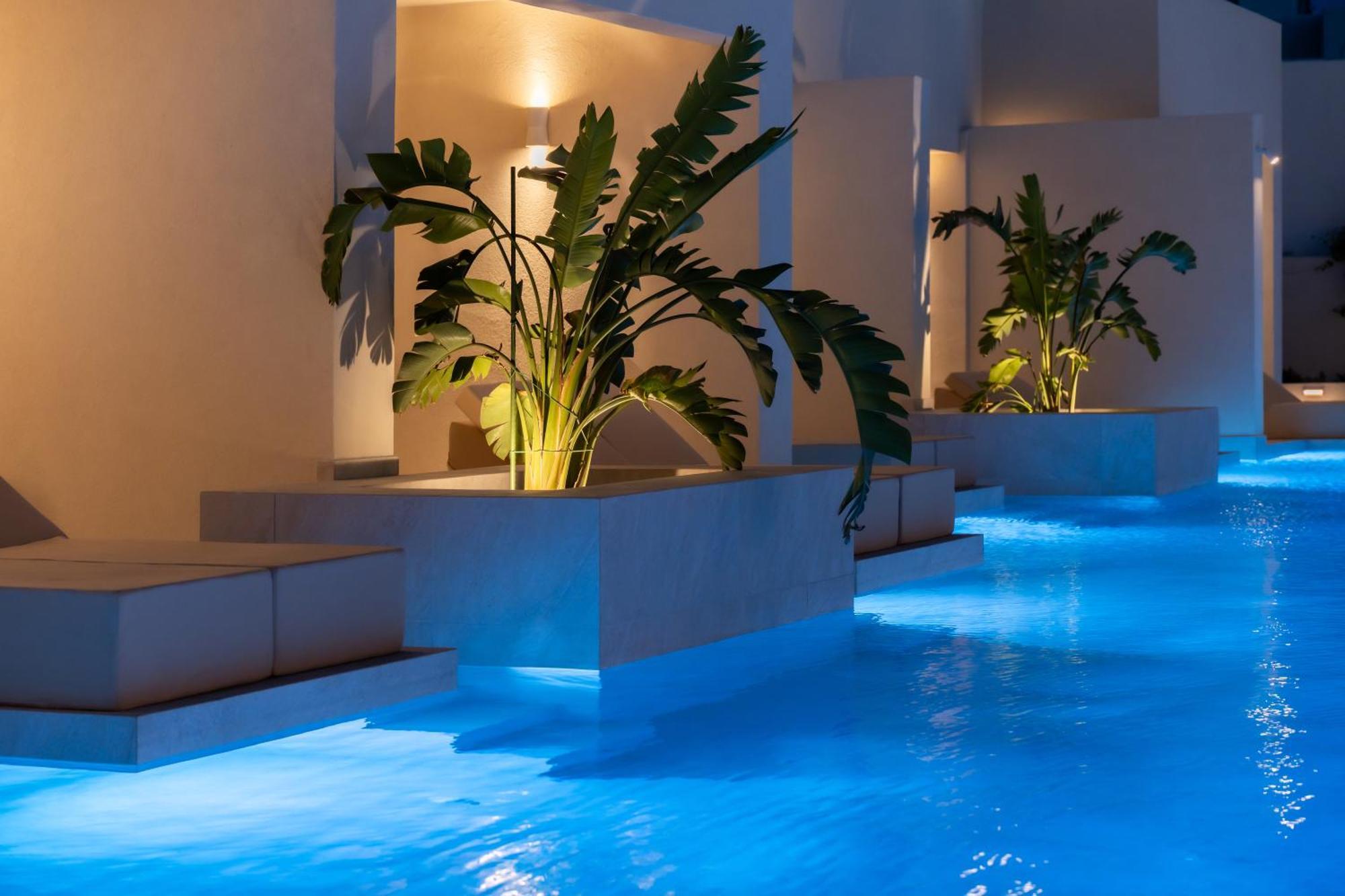 Heyday Luxury Suites เปริสซา ภายนอก รูปภาพ