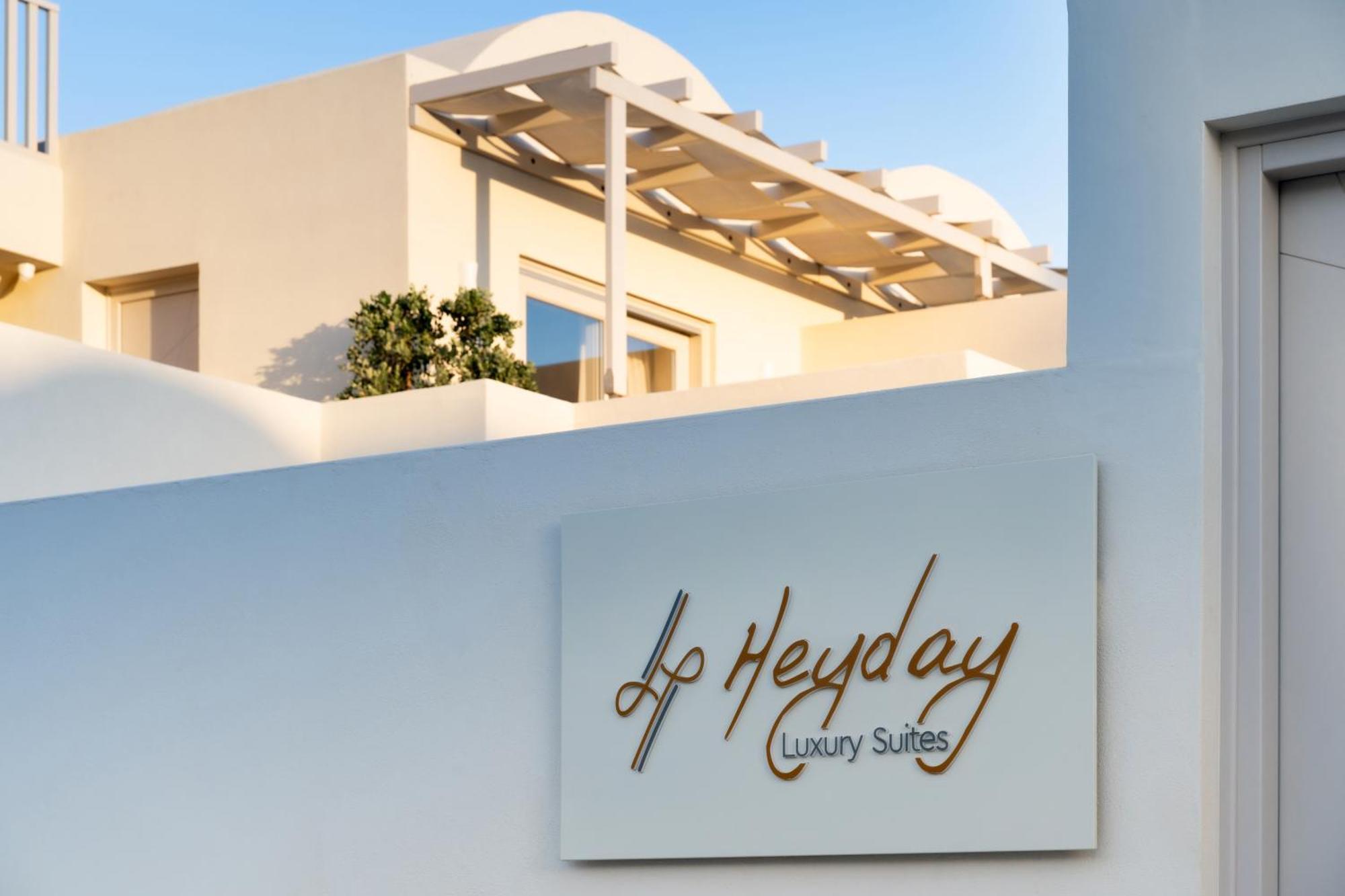 Heyday Luxury Suites เปริสซา ภายนอก รูปภาพ