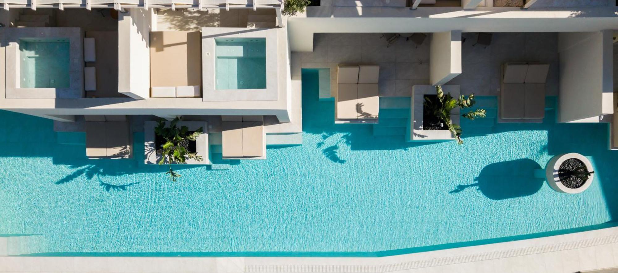Heyday Luxury Suites เปริสซา ภายนอก รูปภาพ