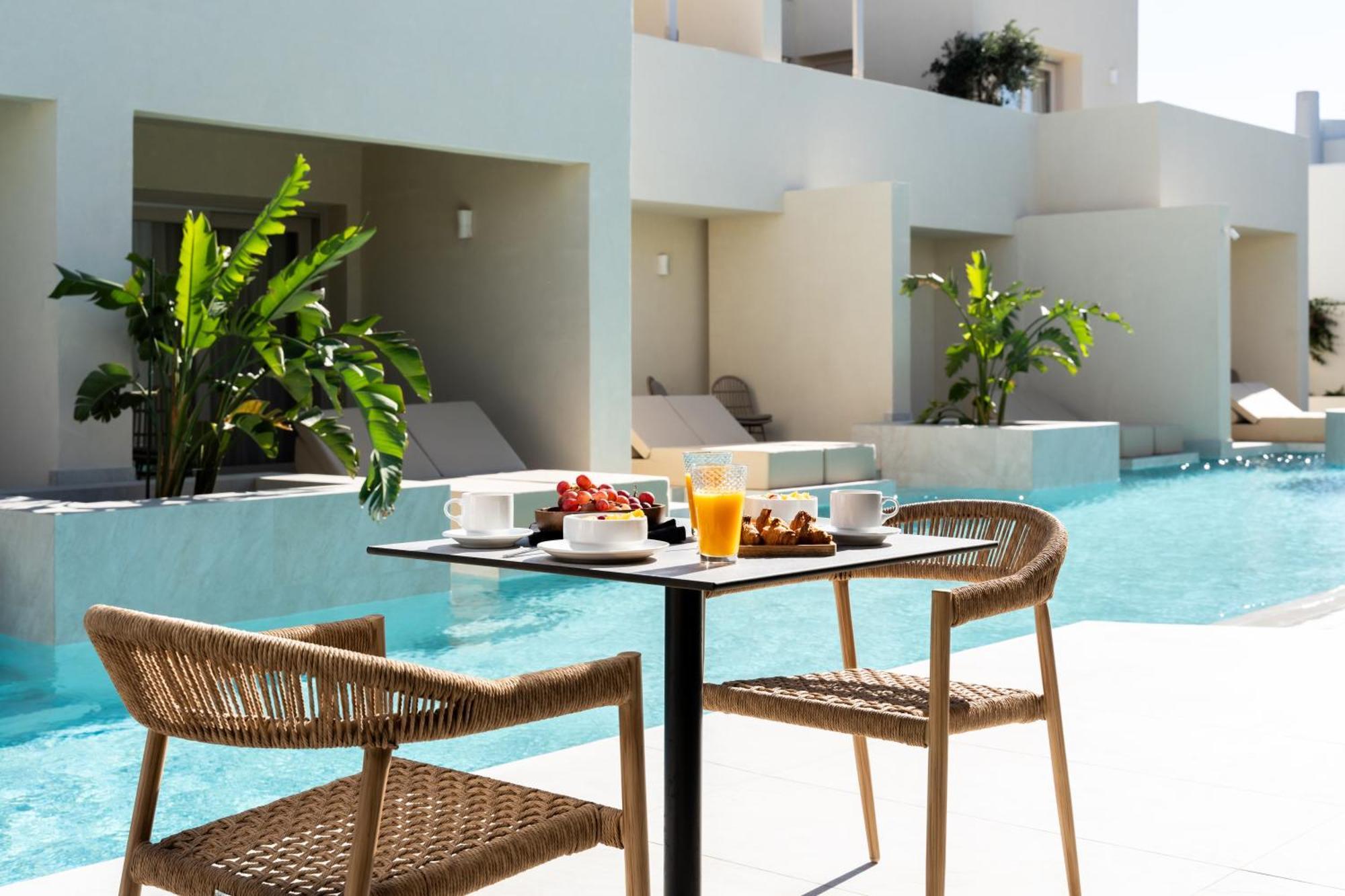 Heyday Luxury Suites เปริสซา ภายนอก รูปภาพ